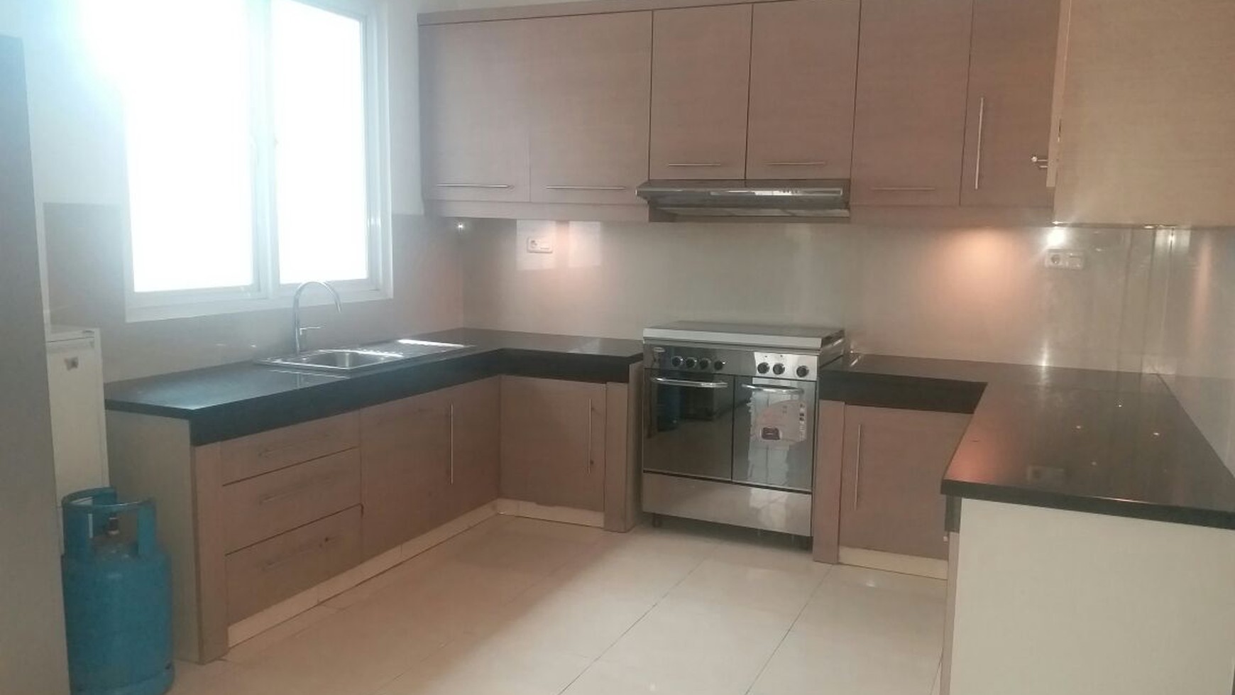 Disewakan Rumah di Taman Diponegoro Full Furnish - Lippo Karawaci