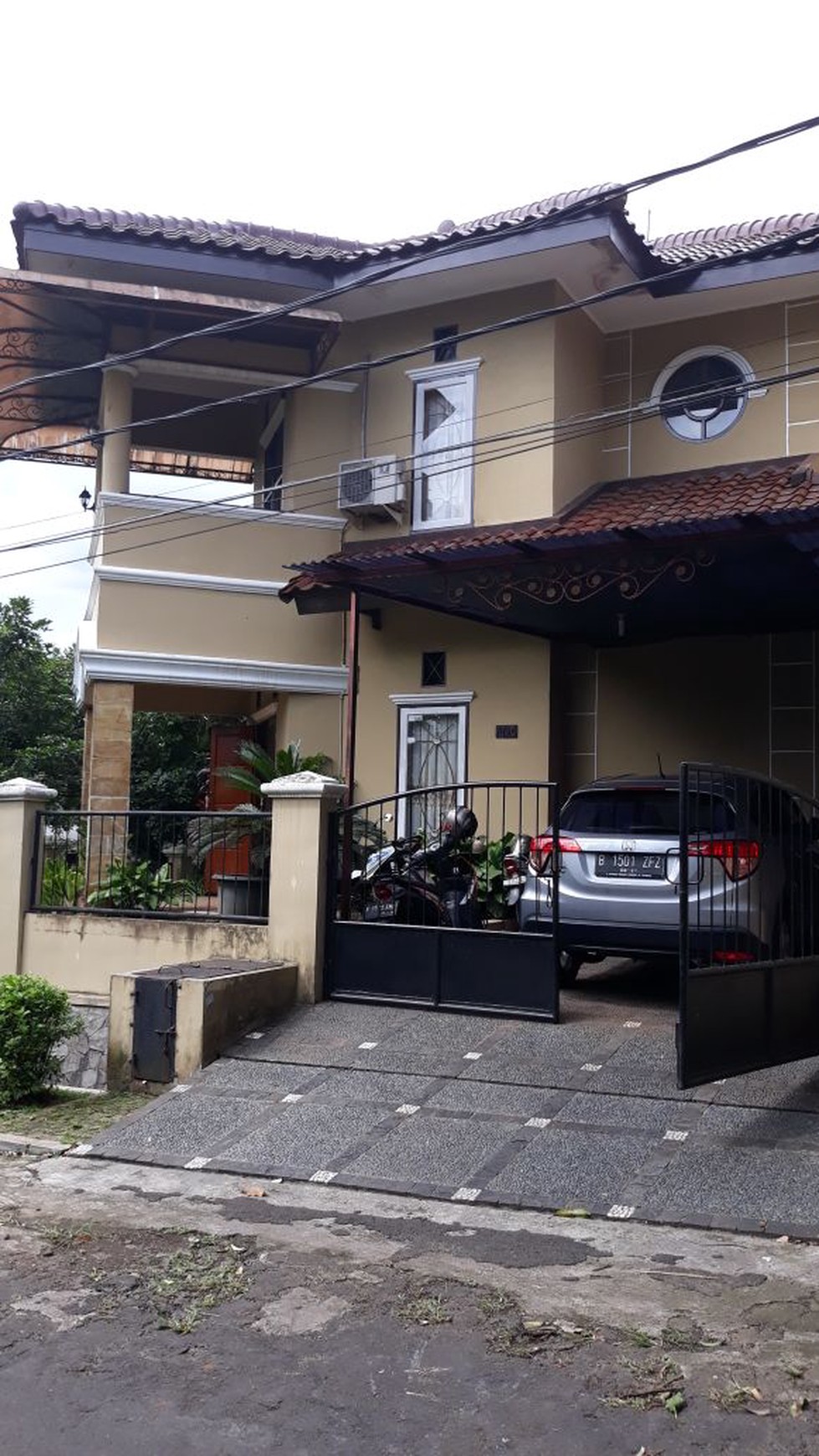 Dijual Rumah dengan pemandangan Gunung Salak
