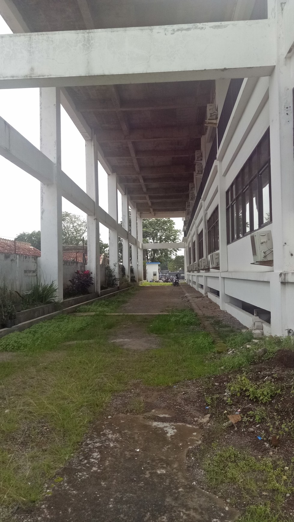 Gedung Ex Kampus di Jalan Raya Kopo Ketapang