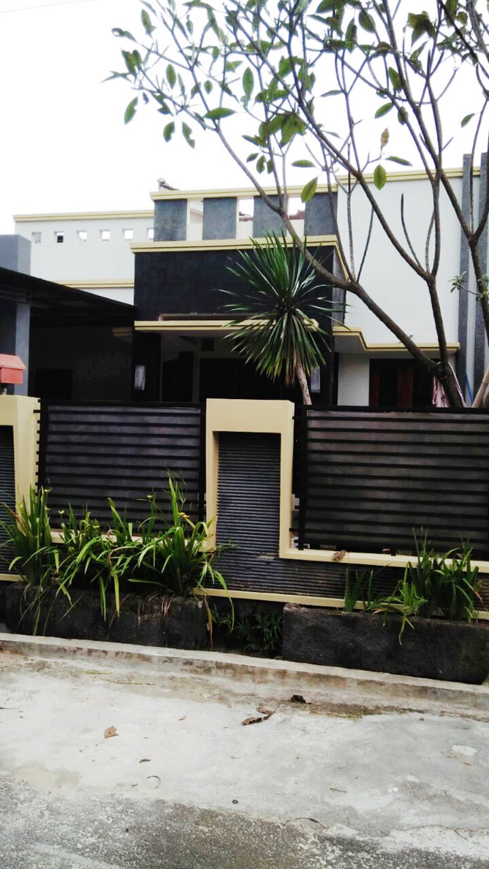 Dijual Rumah Siap Huni, Lokasi Strategis, dan Asri Di Villa Bintaro Indah, Jombang-Tangsel
