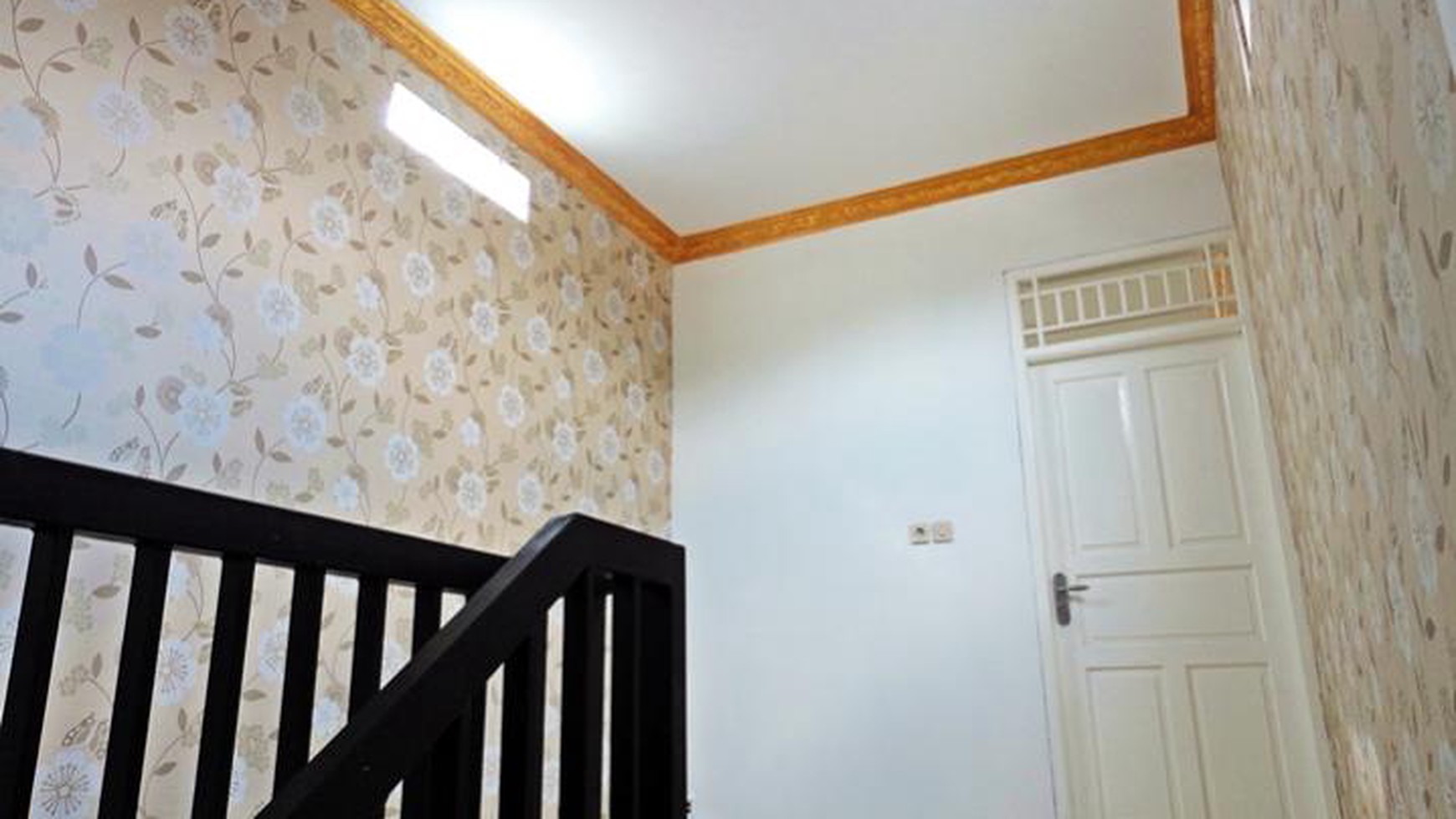 Rumah Rapi Brand New Siap Huni