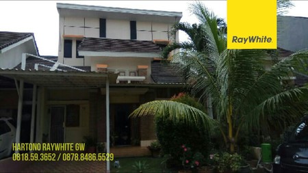 Dijual cepat rumah 2lantai, bangunan luas, lokasi bagus dan sangat siap huni.