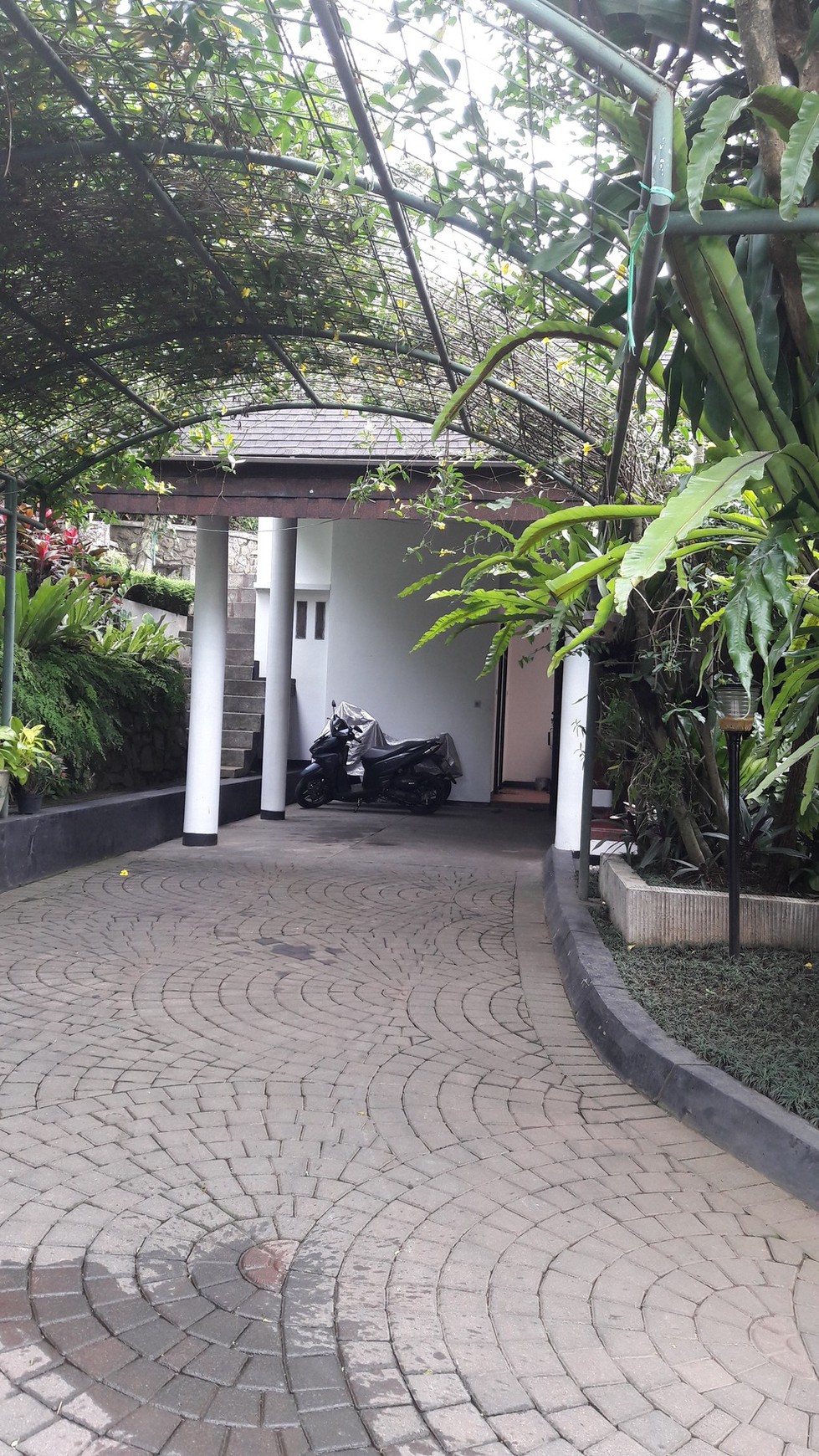 Villa full furnished , dekat kampus UNPAR