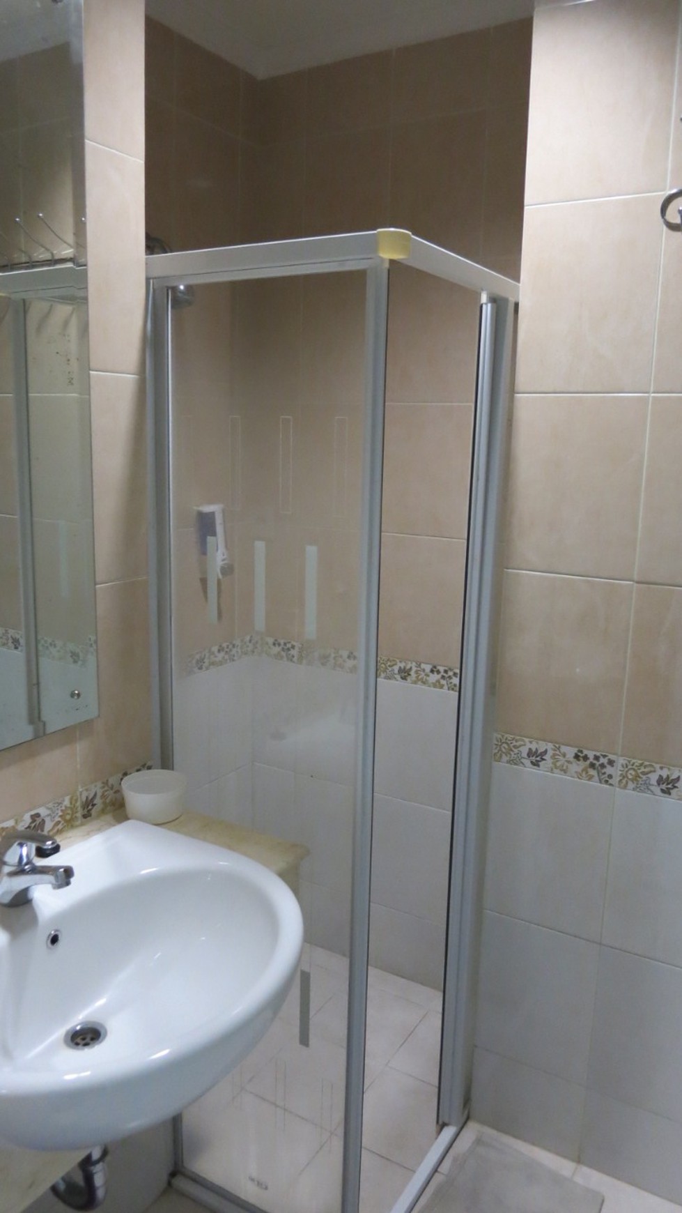 Di Jual Cepat Apartemen Boulevard Tanah Abang