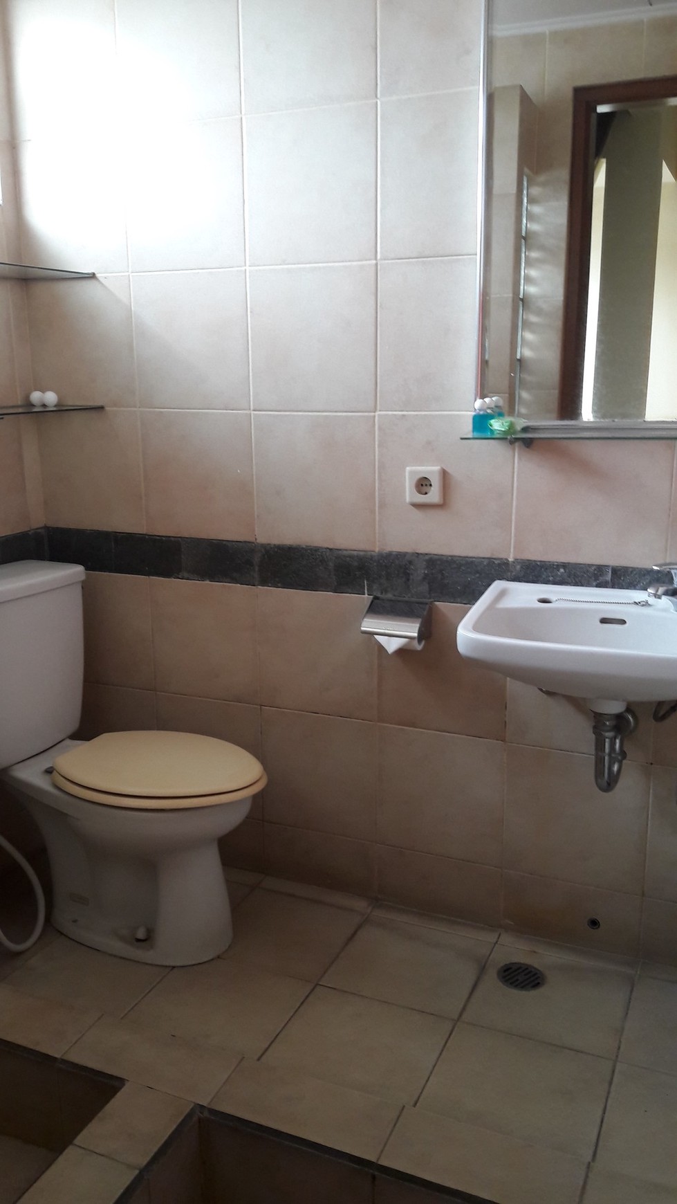 Penthouse 2 Kamar , dekat kampus UNPAR