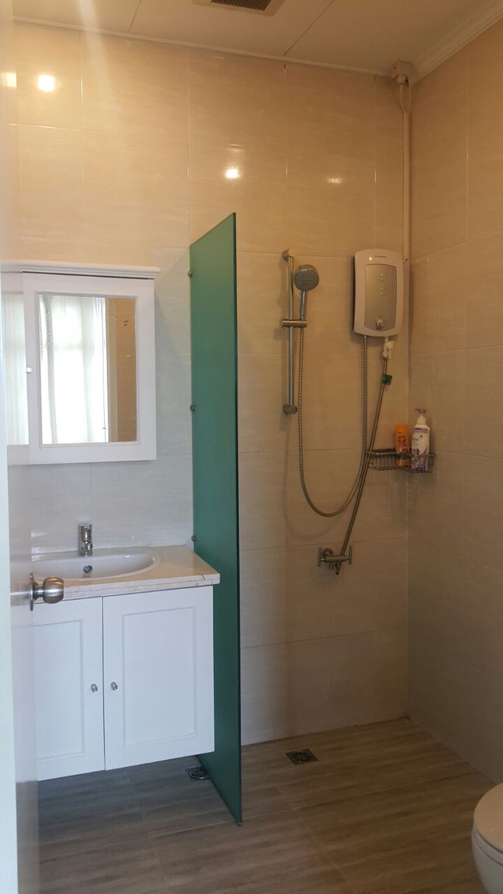 Dijual Townhouse di Taman Ayu Lantai Atas - Lippo Karawaci