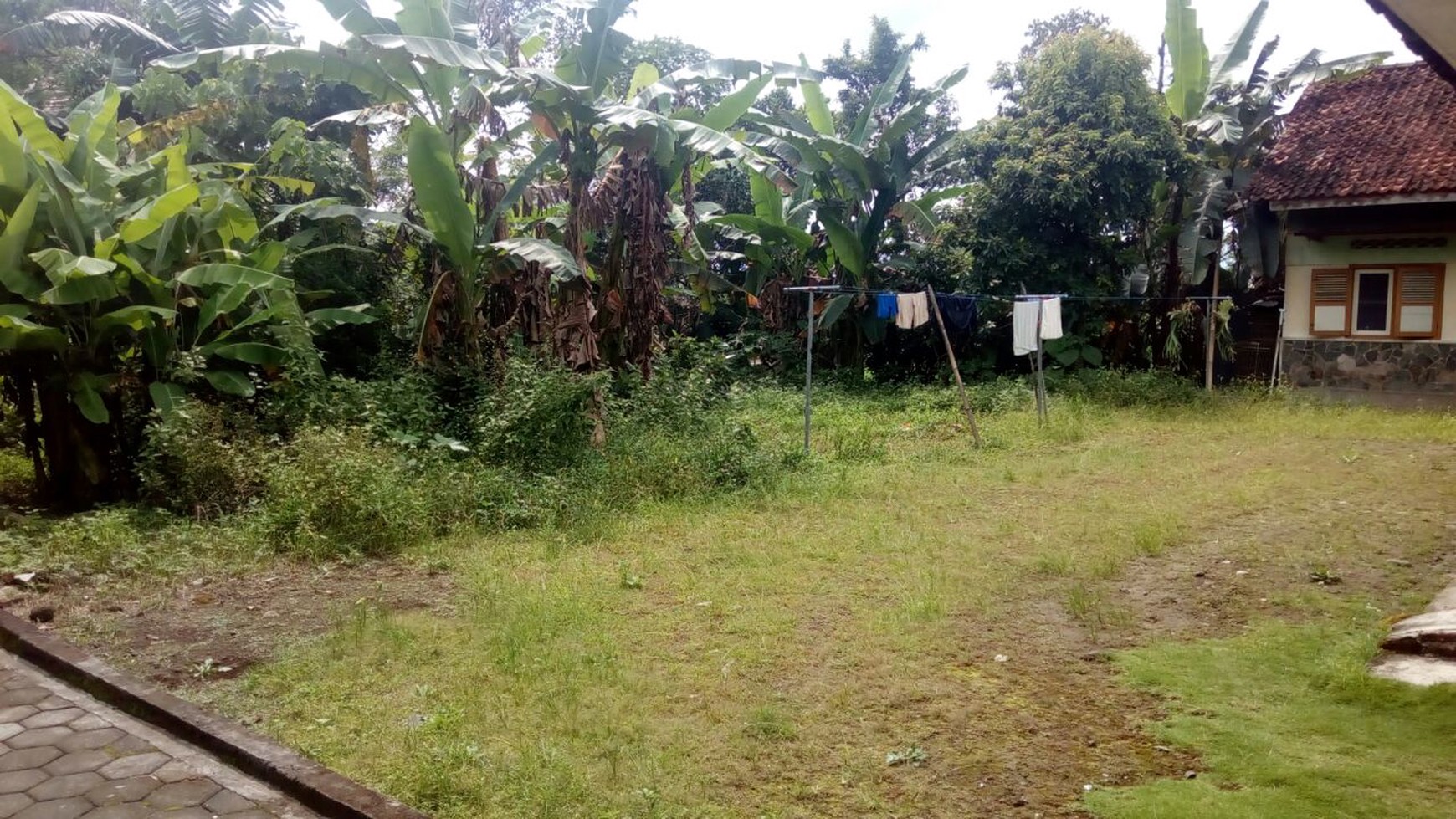 TANAH LUAS DI DEKAT PEMUKIMAN WARGA, JL RAJAWALI, BERANLOR, SLEMAN