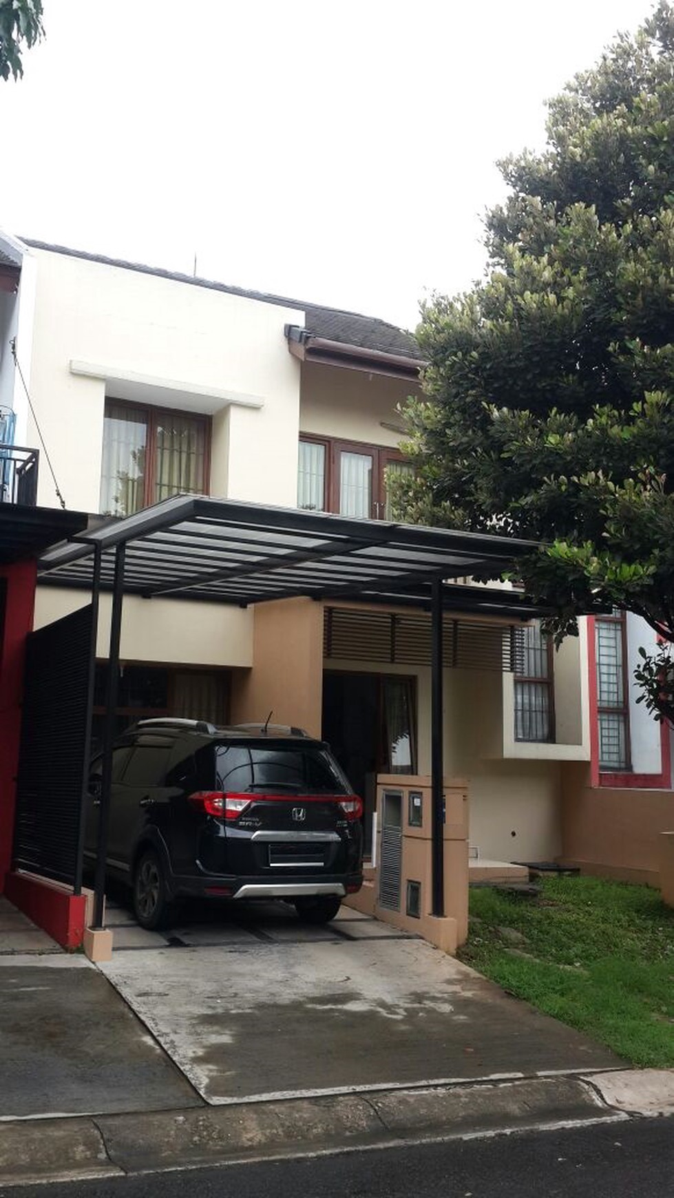 EMERALD TOWN HOUSE BINTARO SEKTOR 9