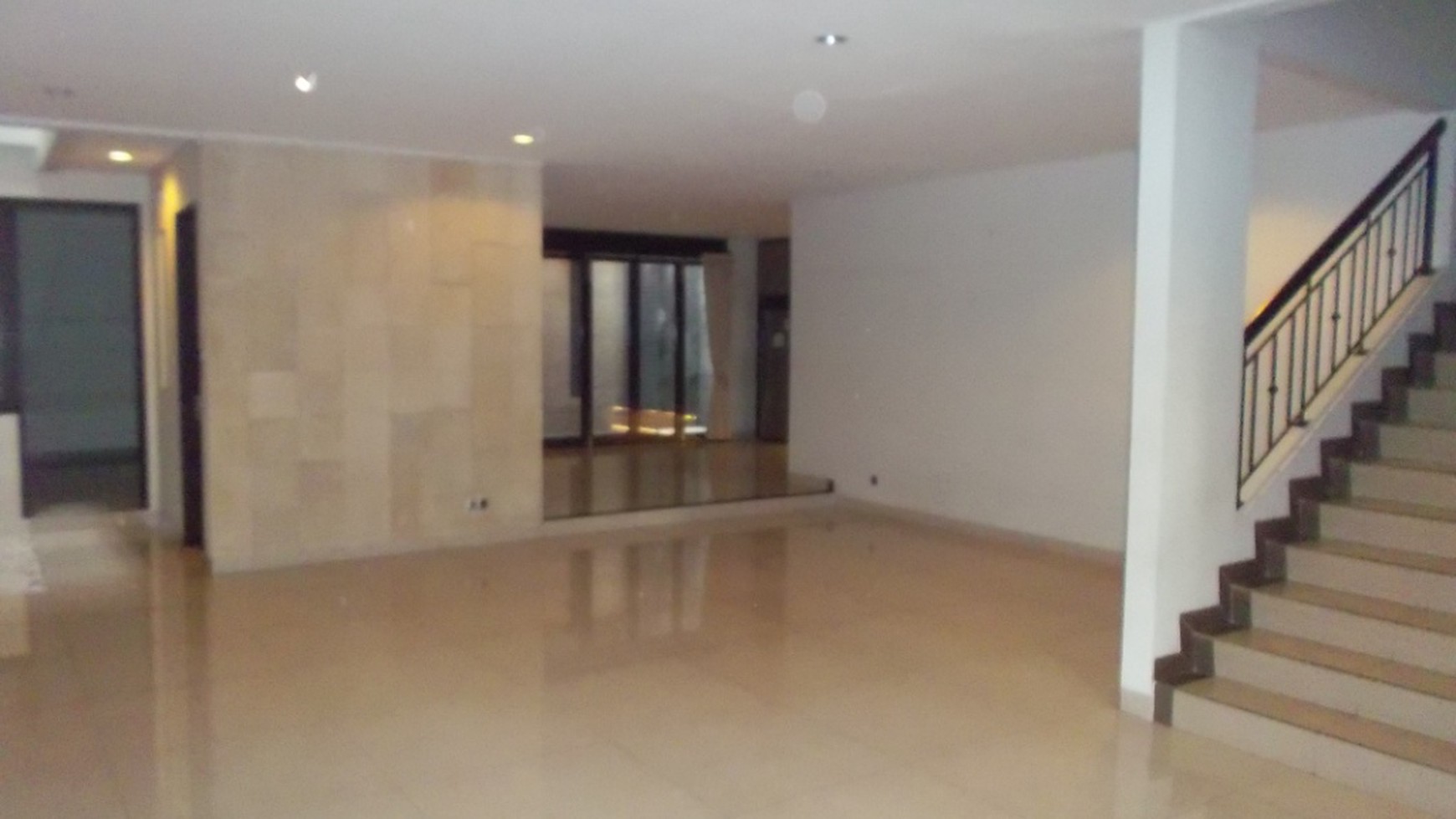 beautiful House for rent in Pondok Indah