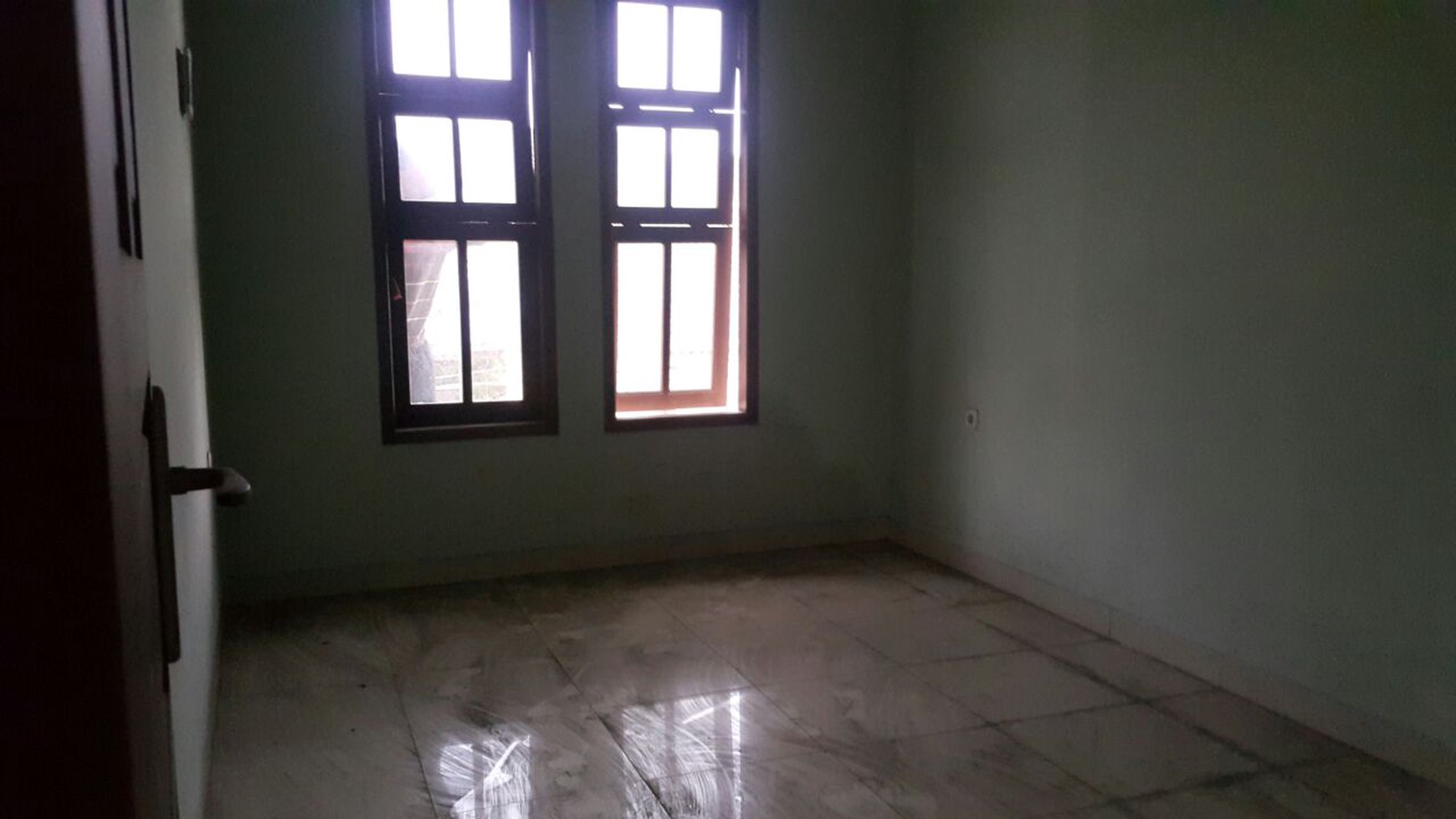 Dijual Rumah di Jl. Gunung Galunggung - Bugel Indah, Tangerang