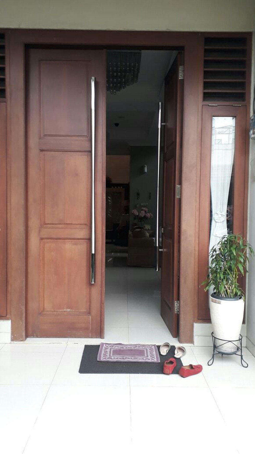 Rumah minimalis,bagus,siap huni sngt di Pondok Kelapa Jakarta Timur