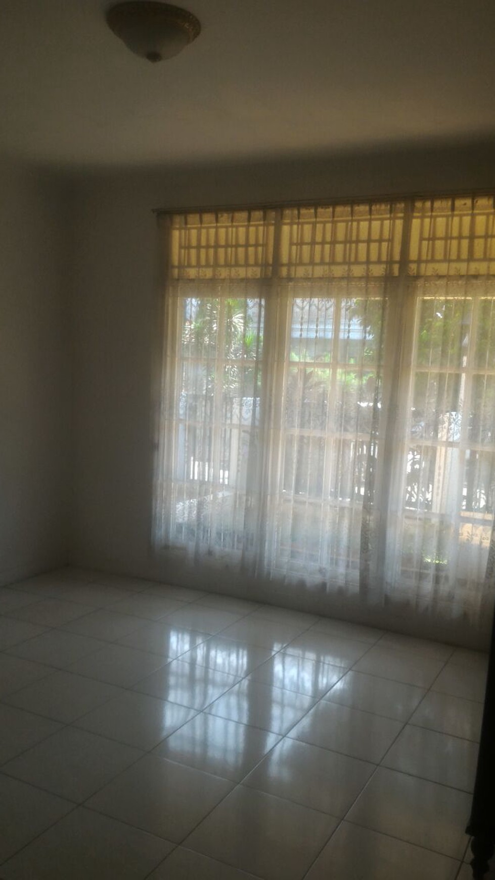 Rumah siap huni,bagus sekali,jalan lebar di Bintaro Jaya 9