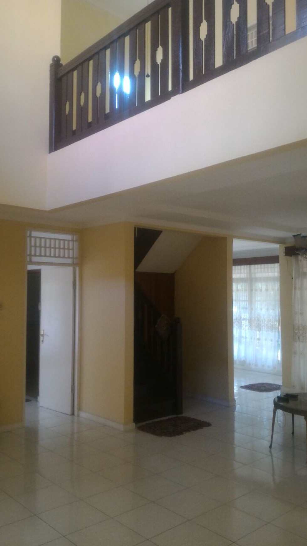 Rumah siap huni,bagus sekali,jalan lebar di Bintaro Jaya 9