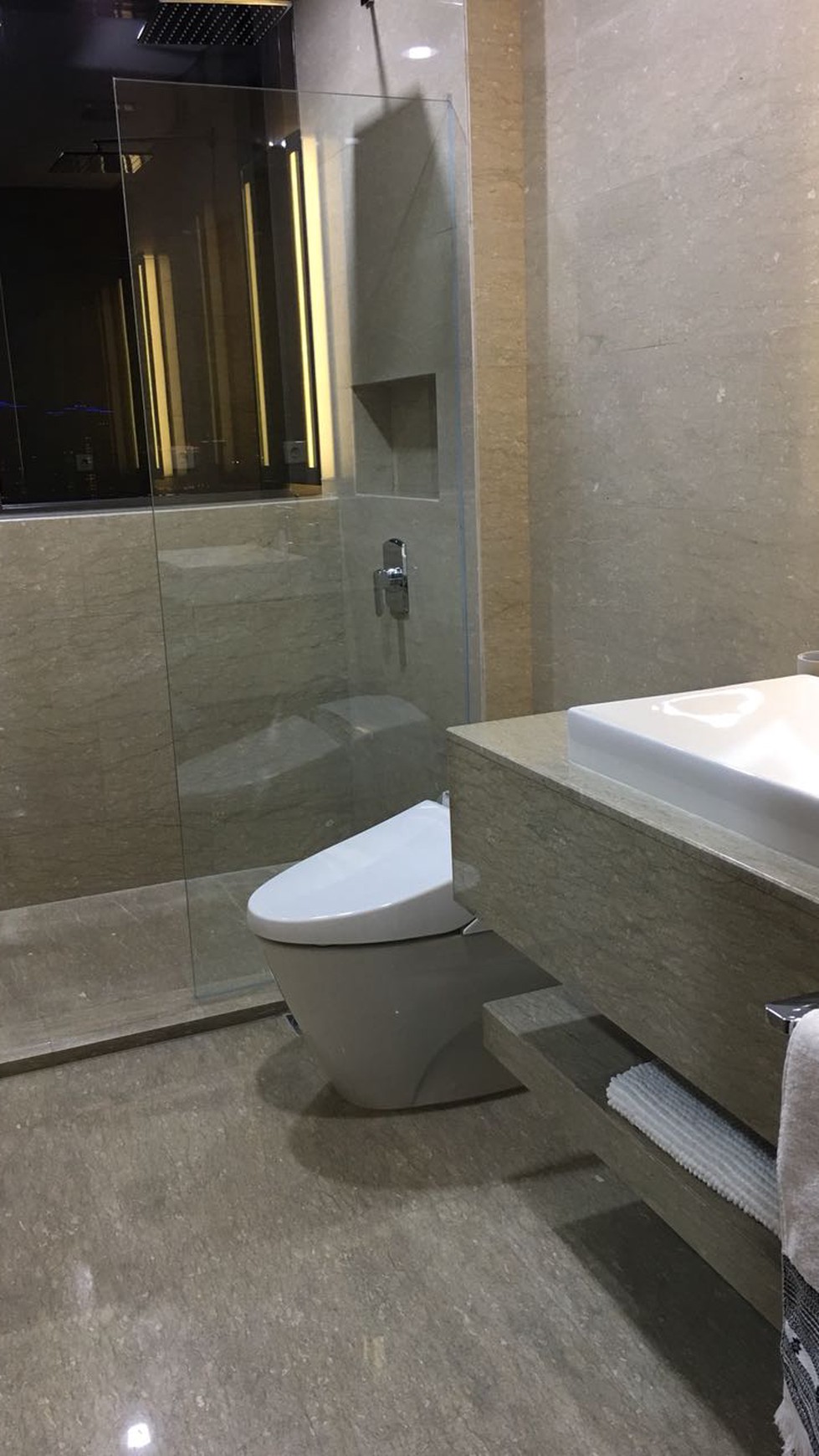 Apartemen 1Park Avenue 2 Br + 1 Full Furnished