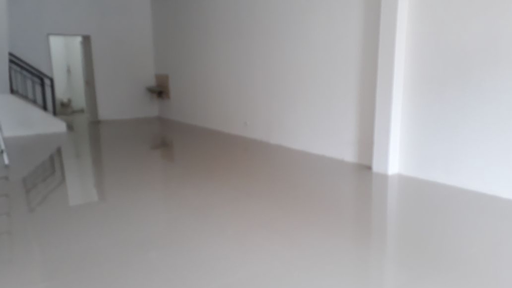 Dijual Ruko Union Paramount Square di Jl. Raya Gading Serpong