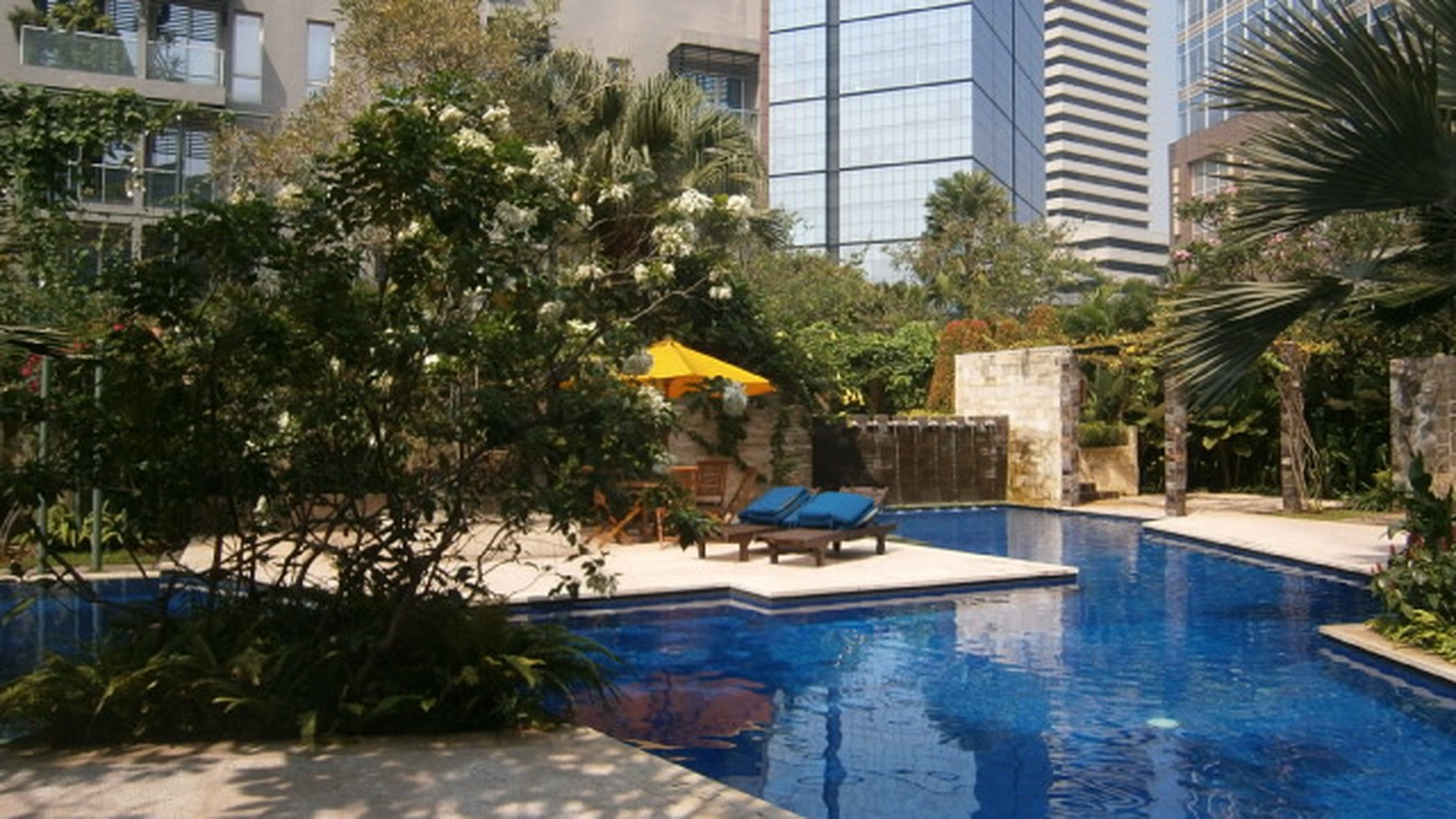 VERY INTERESTING PRICE !!! ... VERY STRATEGIC LOCATION, VERY EXCLUSIVE & VERY PRIVATE IN THE HEART OF SUDIRMAN... !!!