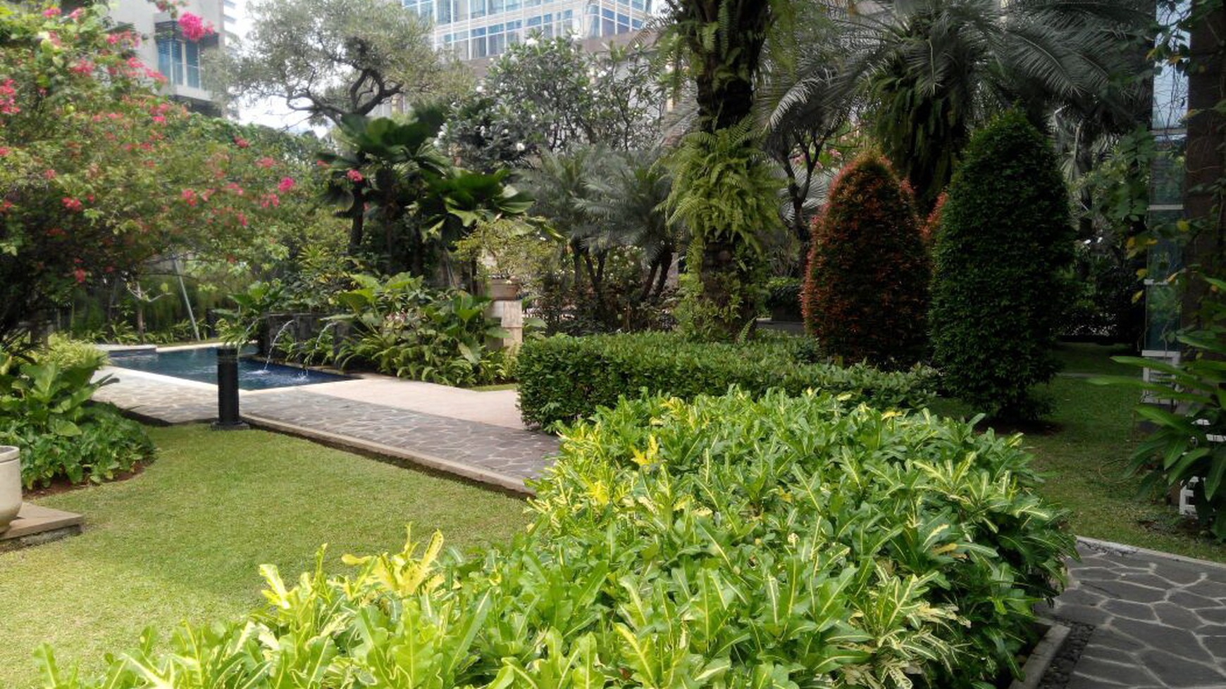 VERY INTERESTING PRICE !!! ... VERY STRATEGIC LOCATION, VERY EXCLUSIVE & VERY PRIVATE IN THE HEART OF SUDIRMAN... !!!