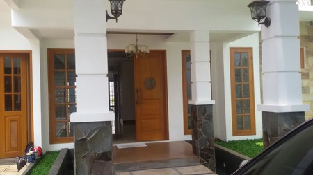 Rumah Jual Gedung Hijau Raya