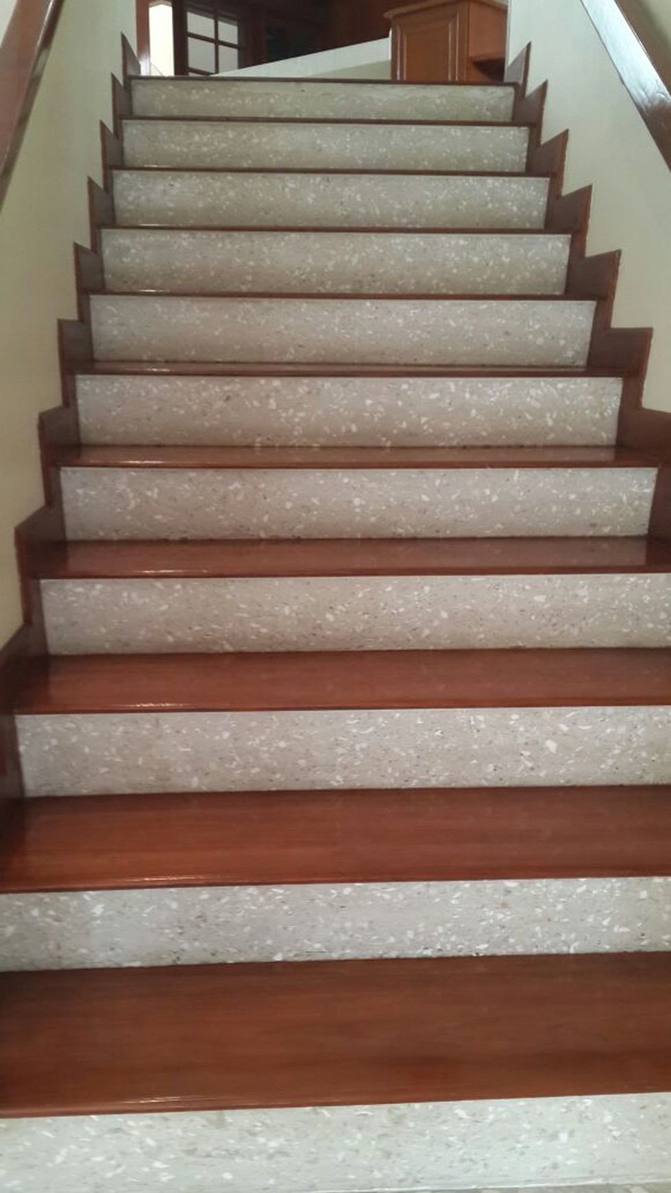 RUMAH LUX DI SEKOLAH DUTA PONDOK INDAH