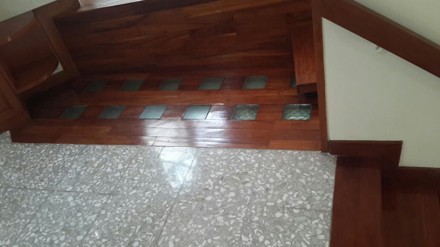 RUMAH LUX DI SEKOLAH DUTA PONDOK INDAH