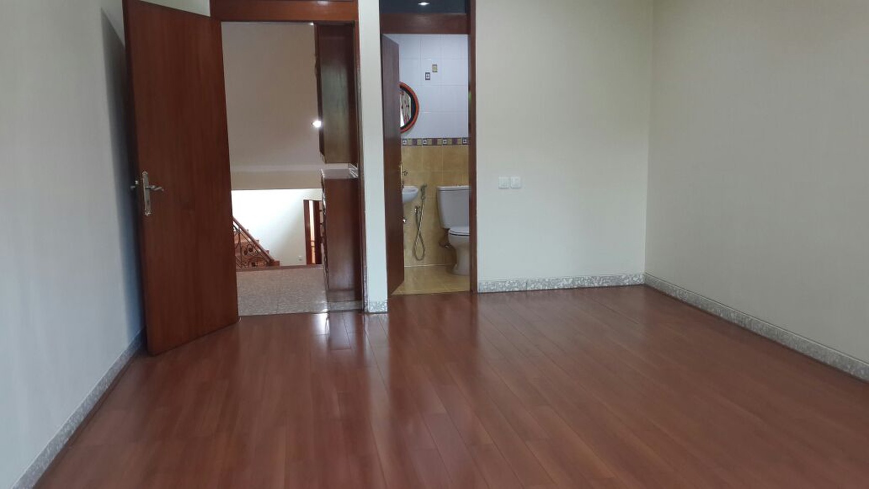 RUMAH LUX DI SEKOLAH DUTA PONDOK INDAH