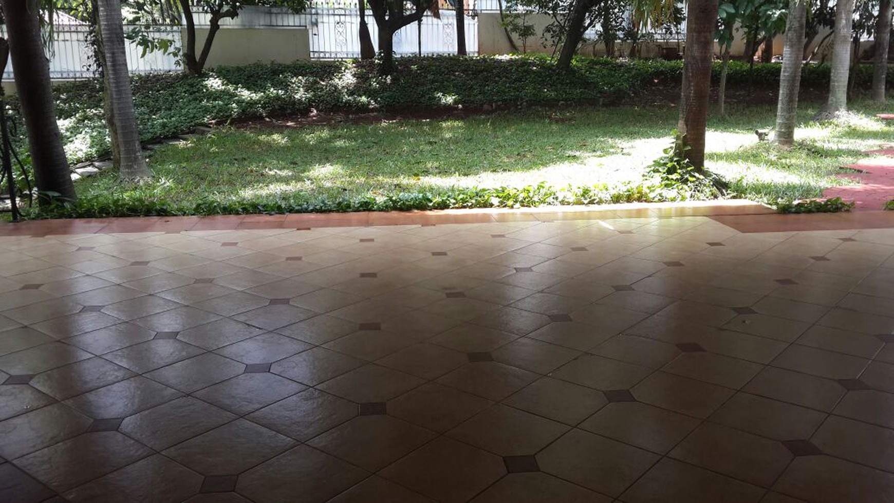 RUMAH LUX DI SEKOLAH DUTA PONDOK INDAH