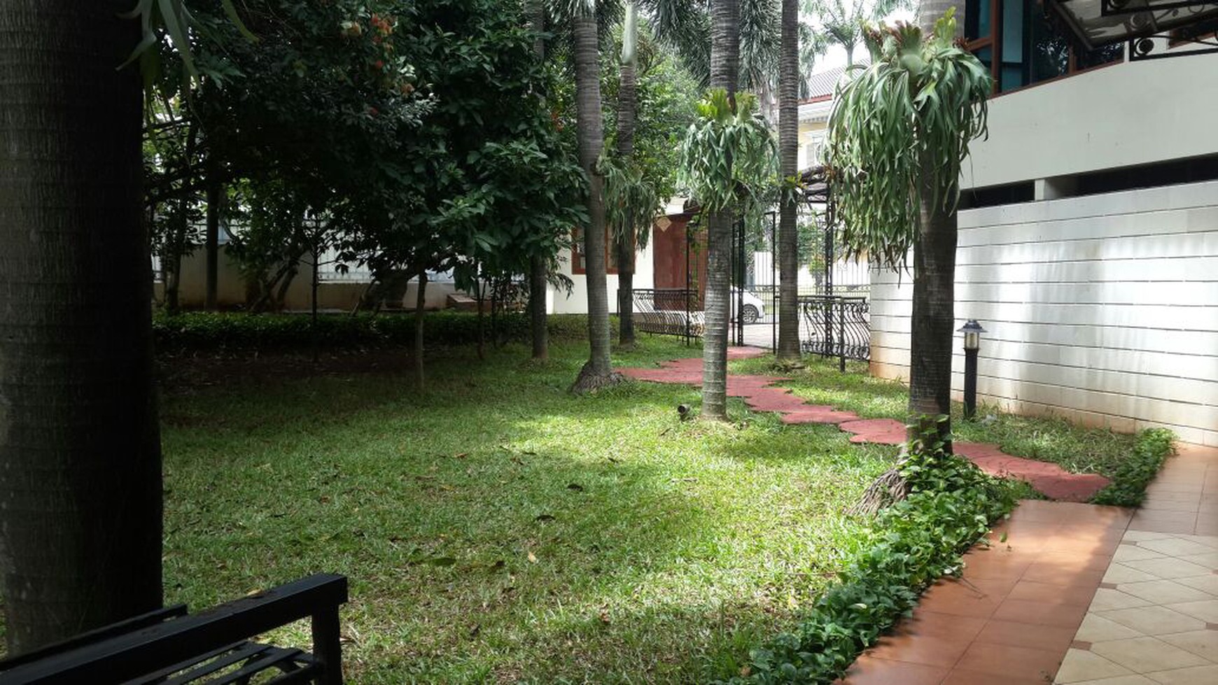 RUMAH LUX DI SEKOLAH DUTA PONDOK INDAH