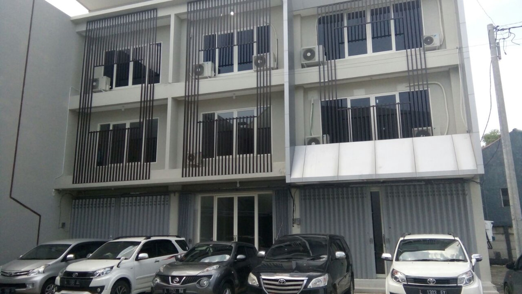 Ruko Baru 3 Lantai Area Driyorejo Bagus