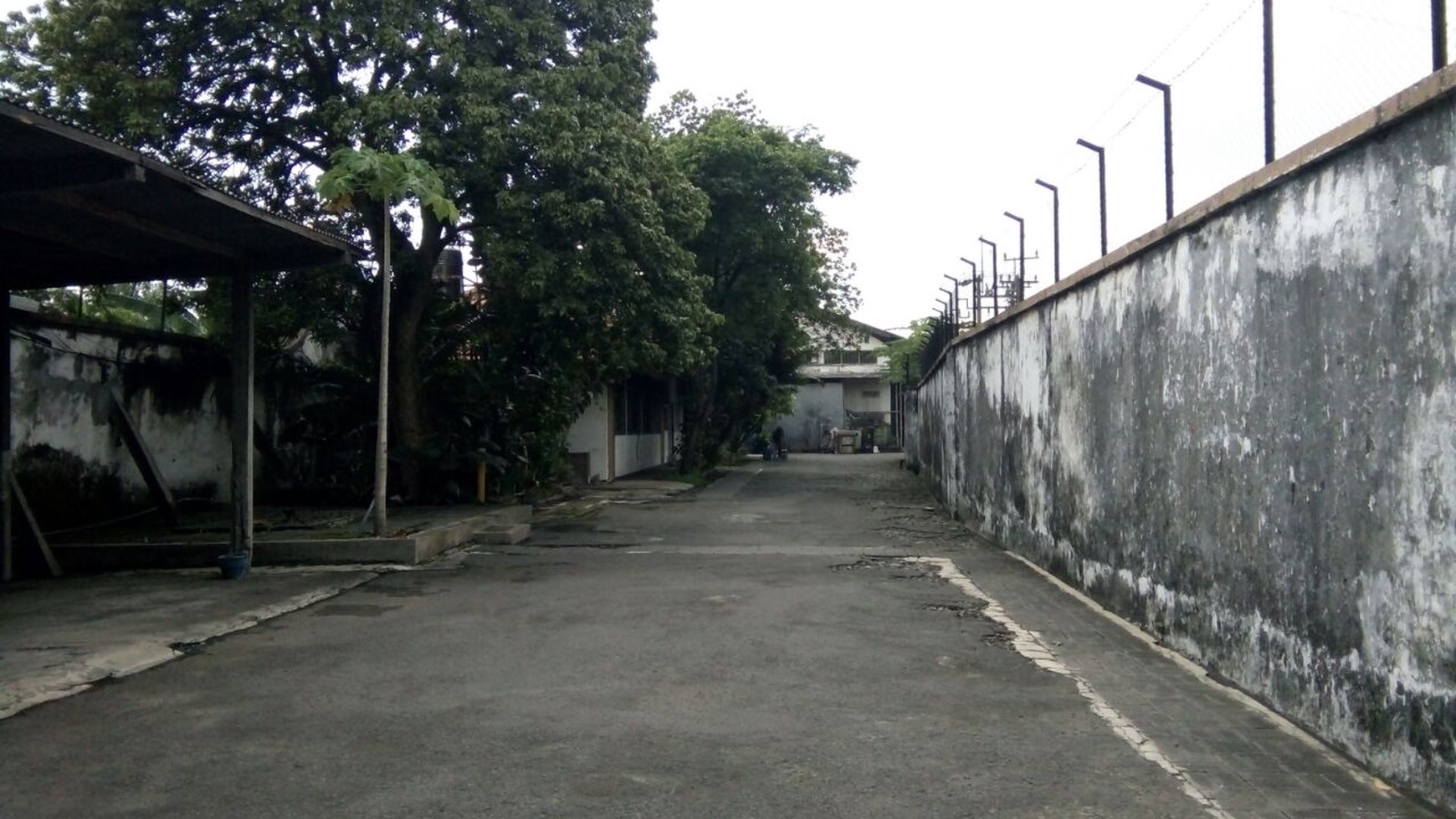 Gudang Raya Kletek luasan 2300m