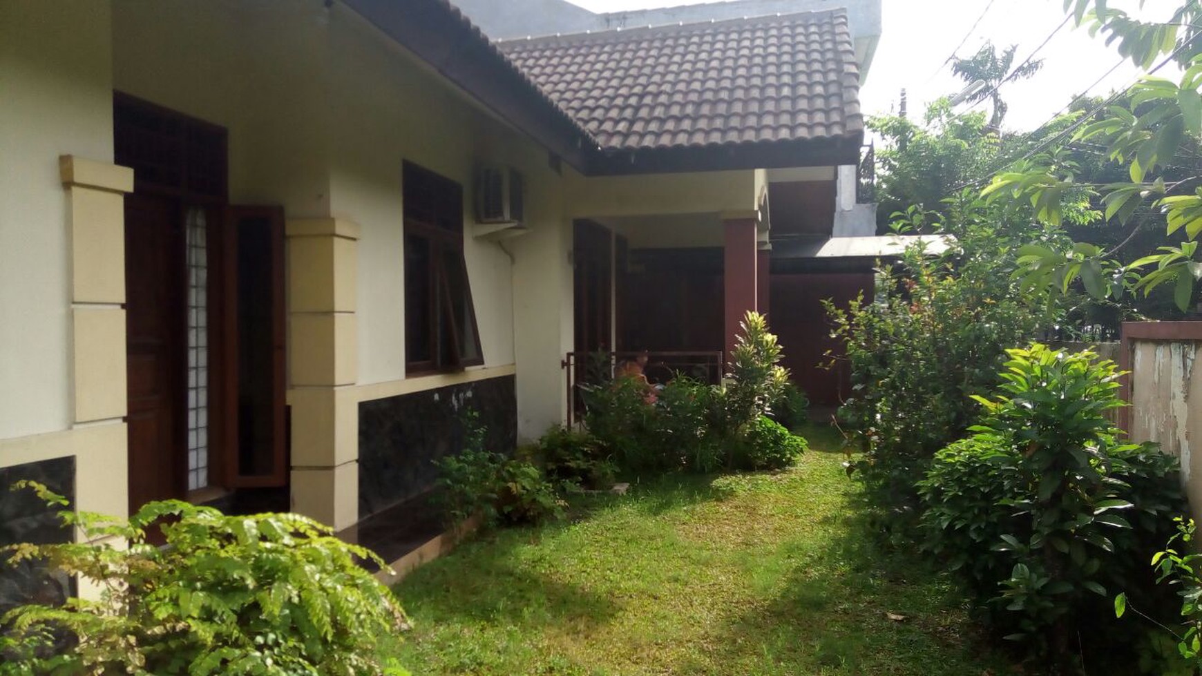 Rumah Bagus di Flamboyan, Rempoa