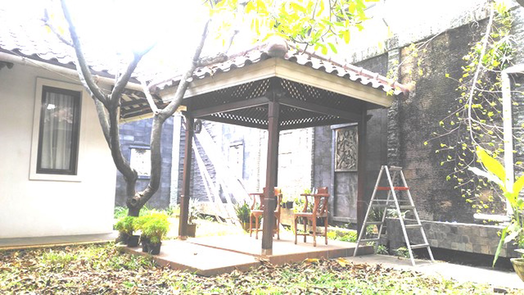 Rumah cocok utk Keluarga Besar, 406m harga 6.9M nego