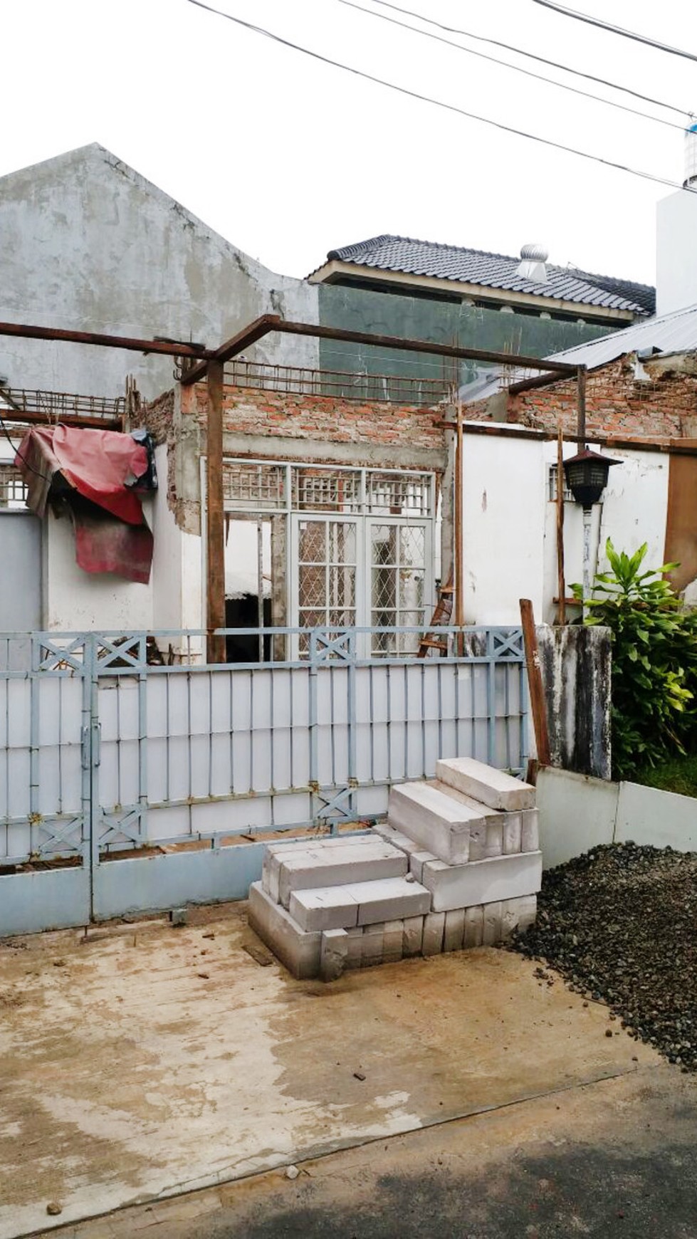 Rumah Renovasi Di Jl Kucica, Bintaro Sektor 9