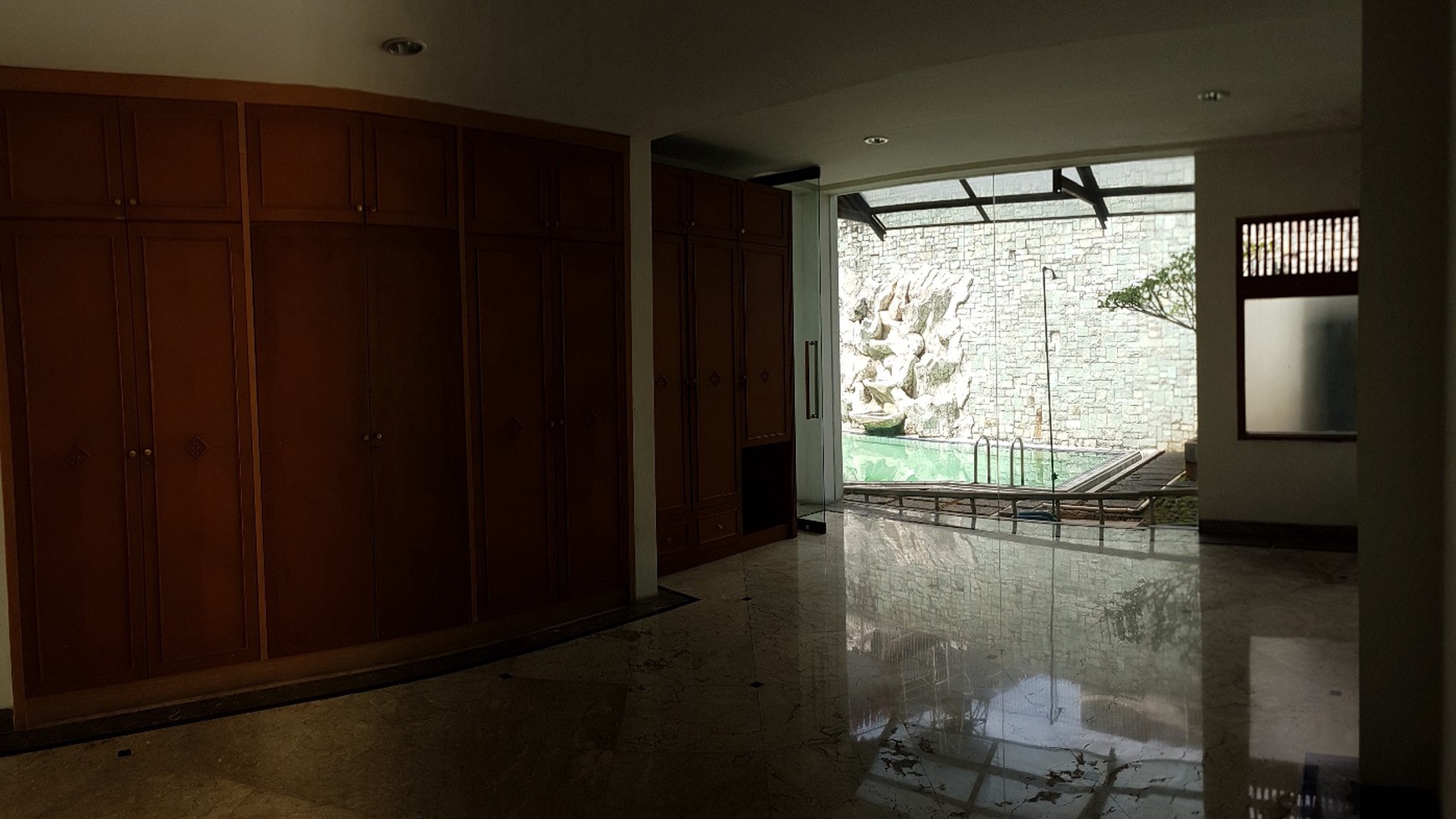 Jual Rumah di Kartika Utama Pondok Indah