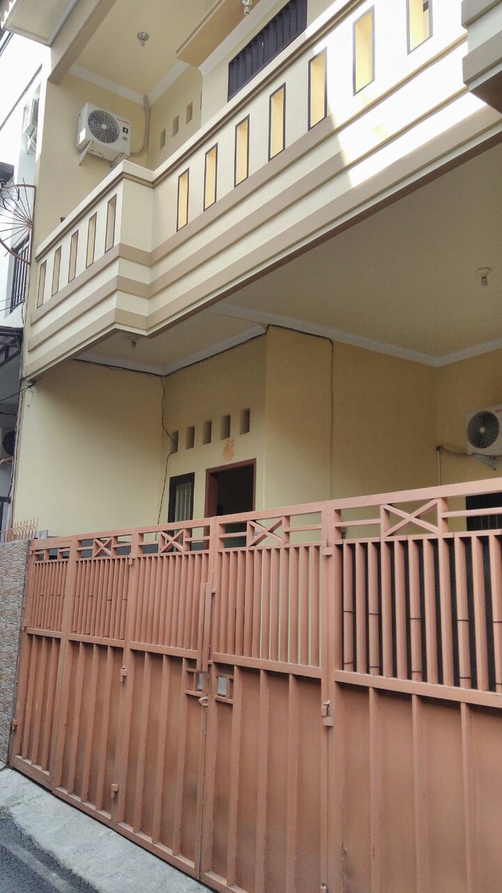Jual Rumah di Tanjung Duren..Jalan Sasak Barat