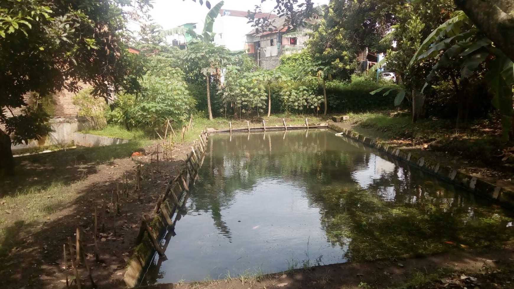 RUMAH+PEKARANGAN LUAS DI GEDONGKUNING, REJOWINANGUN, JOGJA.
