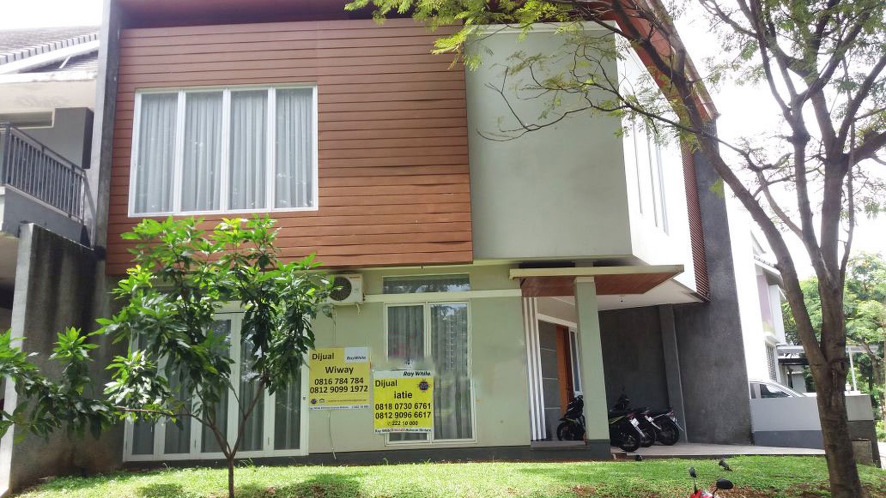 Rumah Nyaman dan Siap Huni di Kawasan Emerald, Bintaro