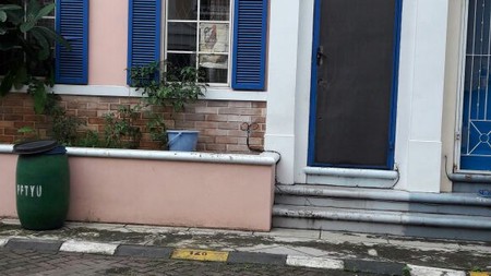 Dijual Townhouse di Taman Ayu Lantai Dasar - Lippo Karawaci