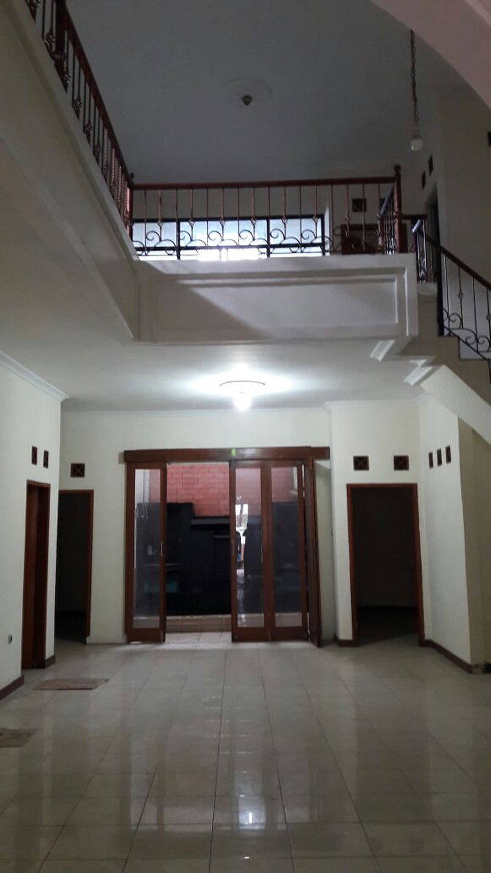 Dijual Rumah di Jl. Tembaga Raya - Perum, Karawaci