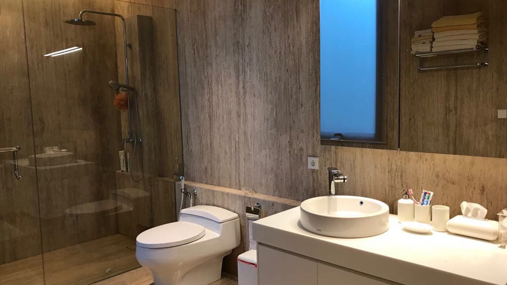 Rumah Mewah,siap huni di kebayoran Baru Jakarta Selatan