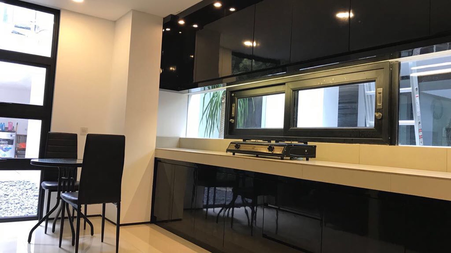 Rumah Mewah,siap huni di kebayoran Baru Jakarta Selatan