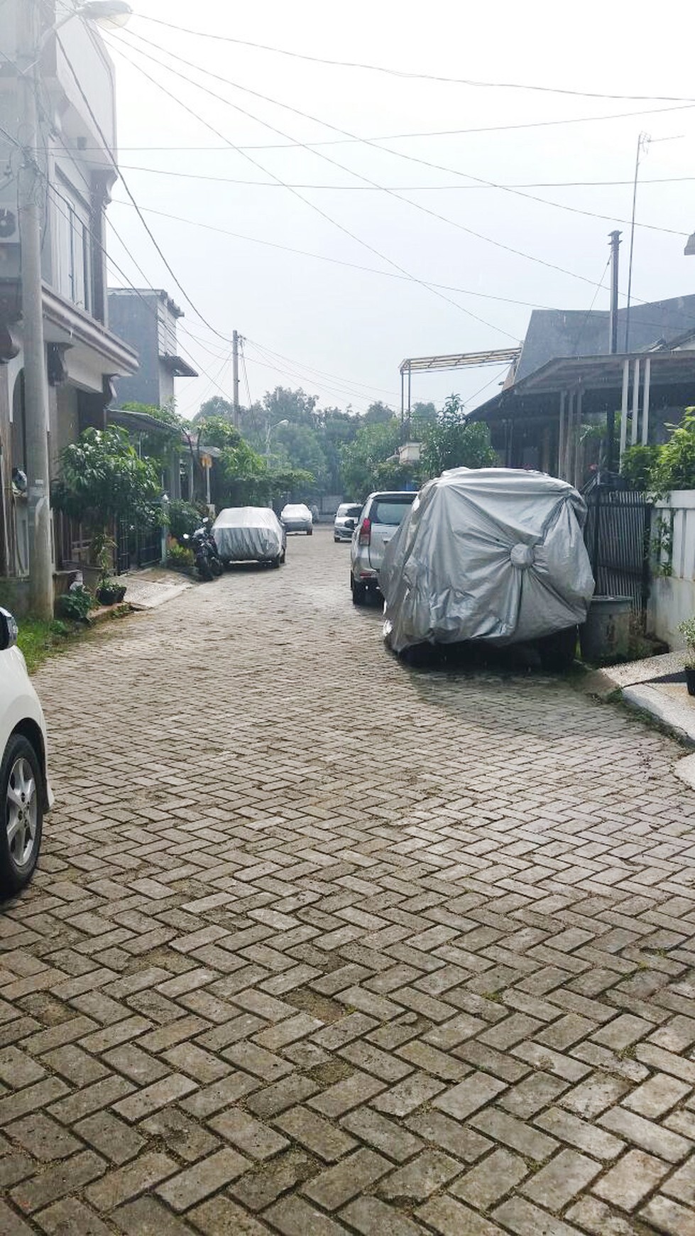 Rumah Bagus Di Dhaya Pesona, Jombang Tangerang