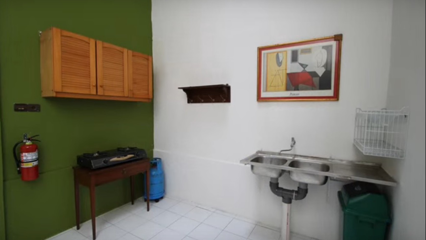Rumah Dijual Depan Taman