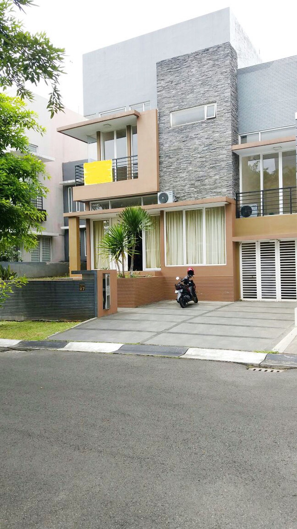 Rumah Bagus Di Kebayoran Height Bintaro Jaya
