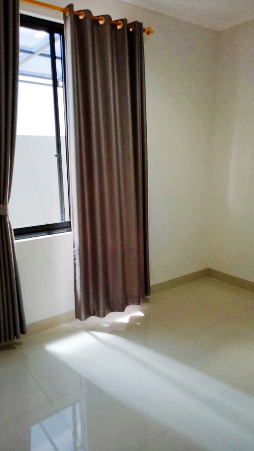 Rumah Bagus Di Kebayoran Harmony, Bintaro