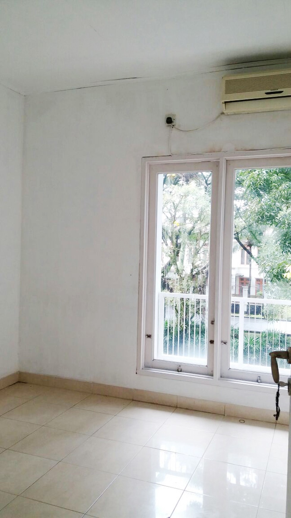 Rumah Bagus Di Puri Town House, Bintaro