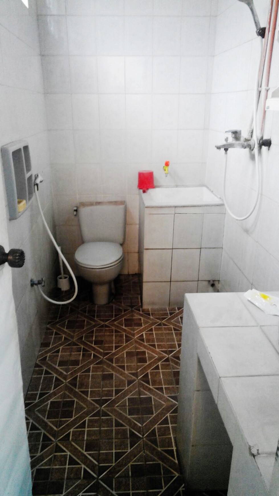 Rumah Bagus Di Jl Anggrek Garuda, Slipi