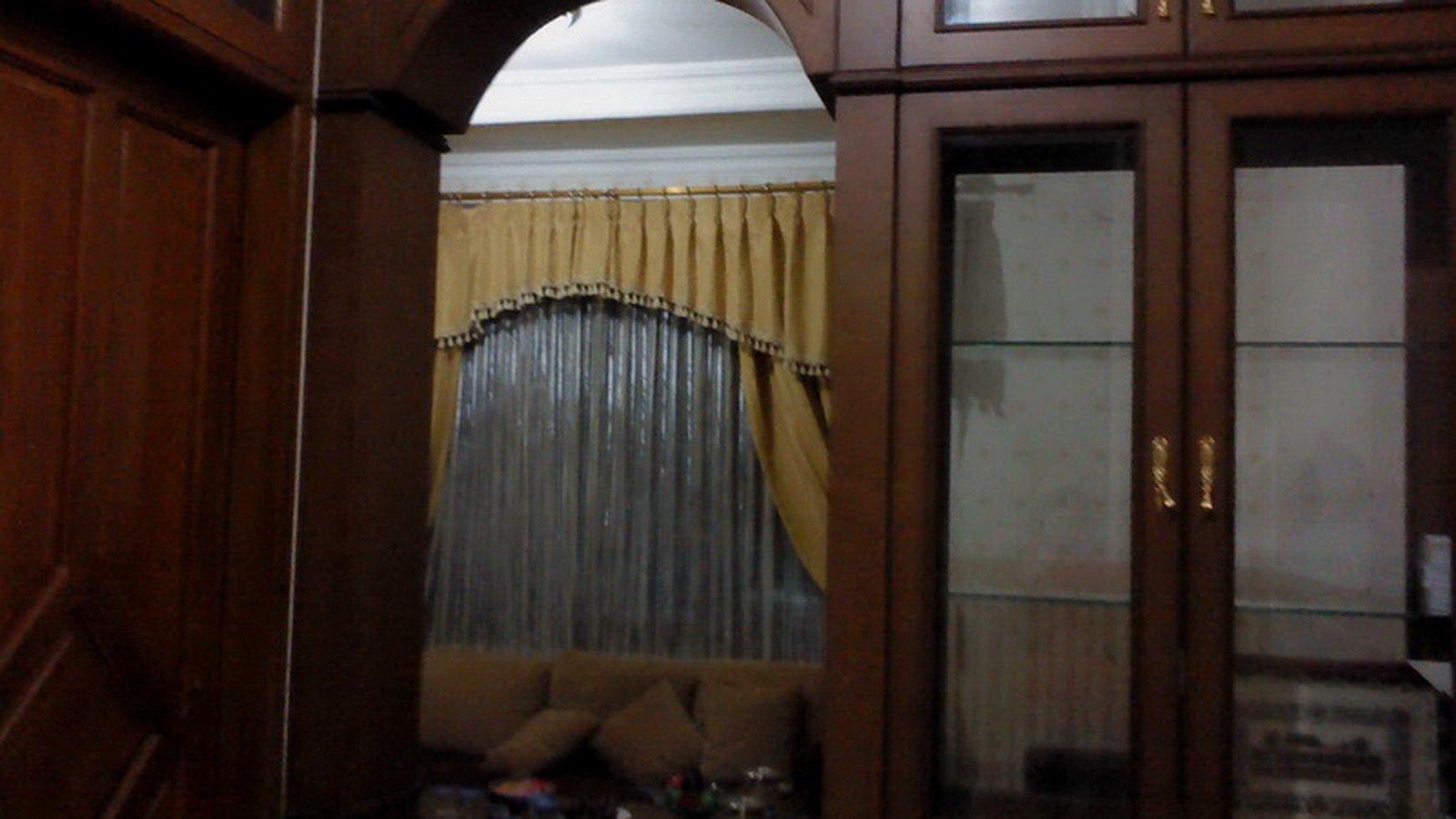 Rumah di kawasan selatan Jakarta,di lingkungan nyaman dan asri