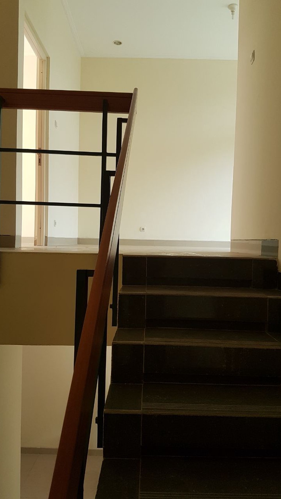 Hunian Eksklusif Town House di Rawakopi, Pangkalan Jati