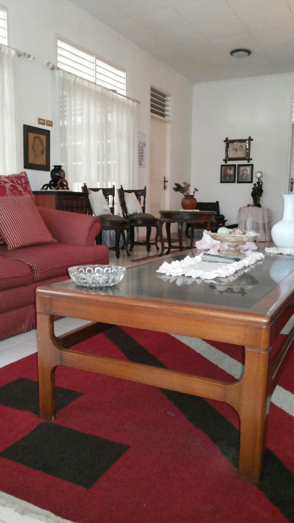 Rumah Dijual lokasi strategis, bagus, nyaman dan aman daerah Pondok Indah-Jaksel