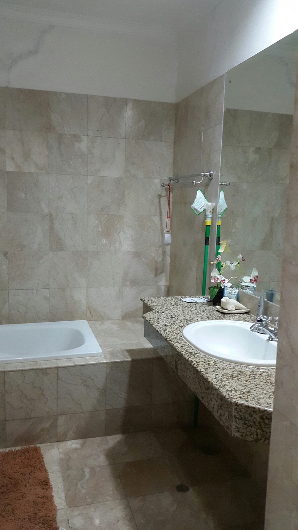 Apartemen Belleza Permata Hijau Jual Cepat